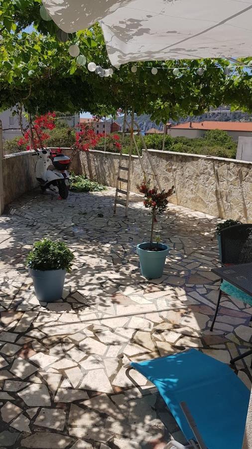 Apartments Popaj Komiža 外观 照片