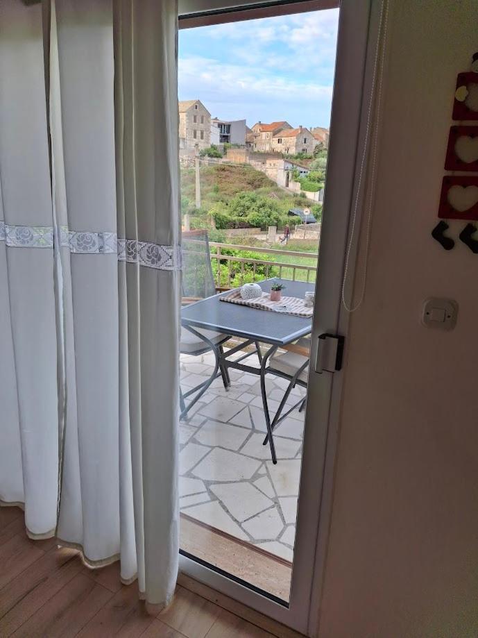 Apartments Popaj Komiža 外观 照片