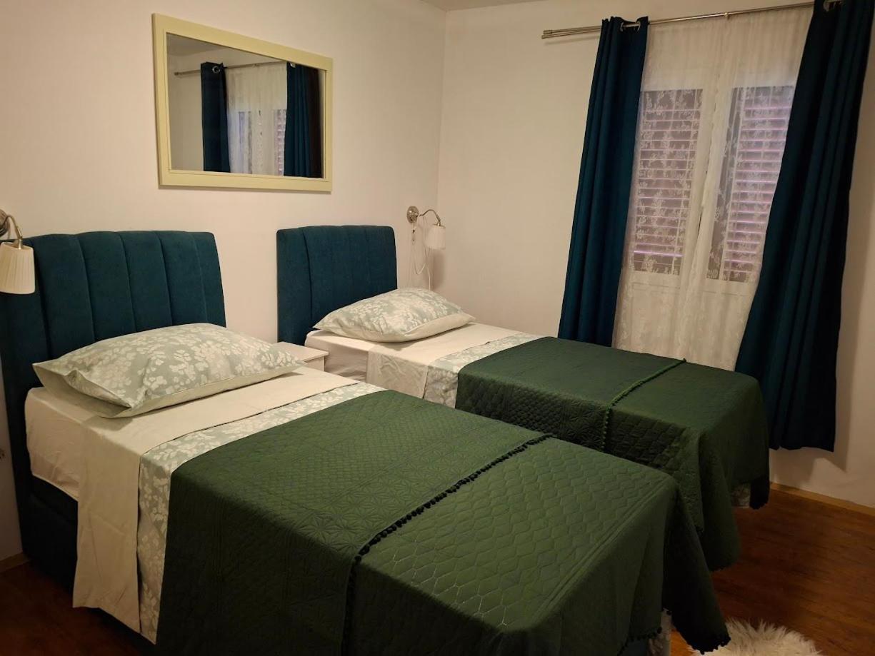 Apartments Popaj Komiža 外观 照片