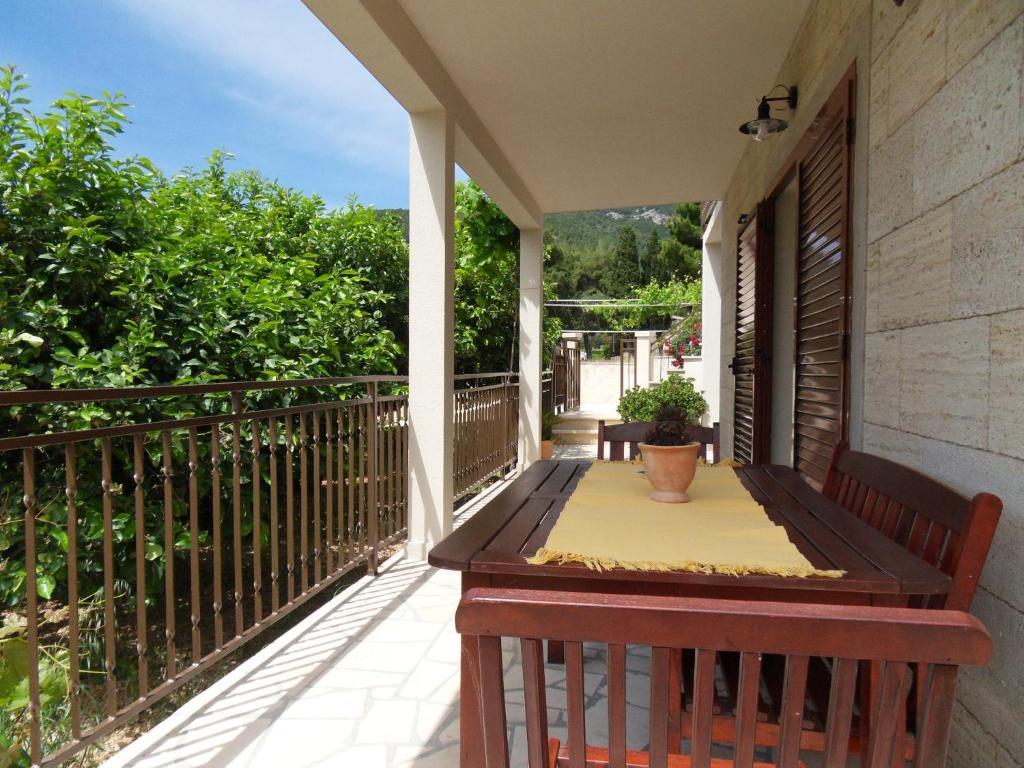 Apartments Popaj Komiža 客房 照片