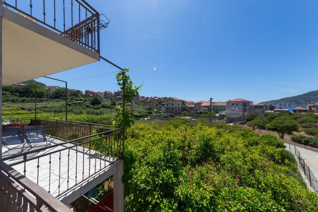 Apartments Popaj Komiža 外观 照片