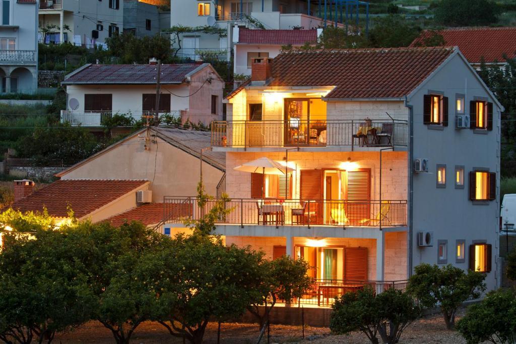 Apartments Popaj Komiža 外观 照片